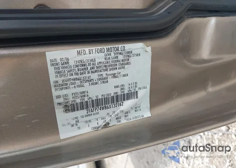 2006 Ford Crown Victoria Lx/Lx Sport from USA, damaged, VIN 2FAFP74W86X132162